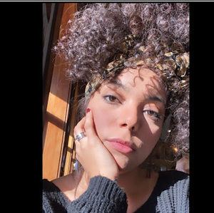 Meet your Posher, Salma